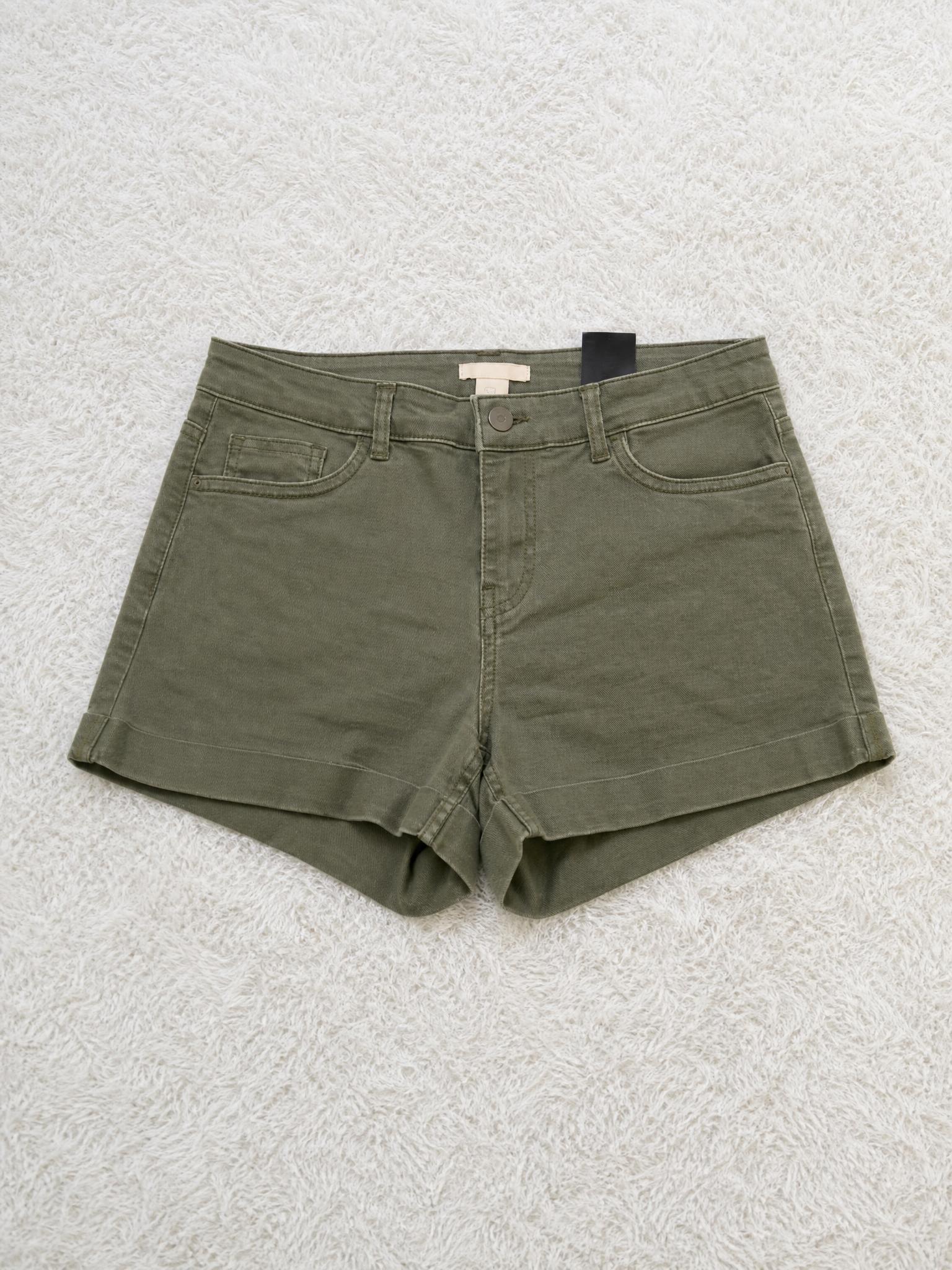 Olive Green High-Waisted Five-Pocket Shorts - Very Good