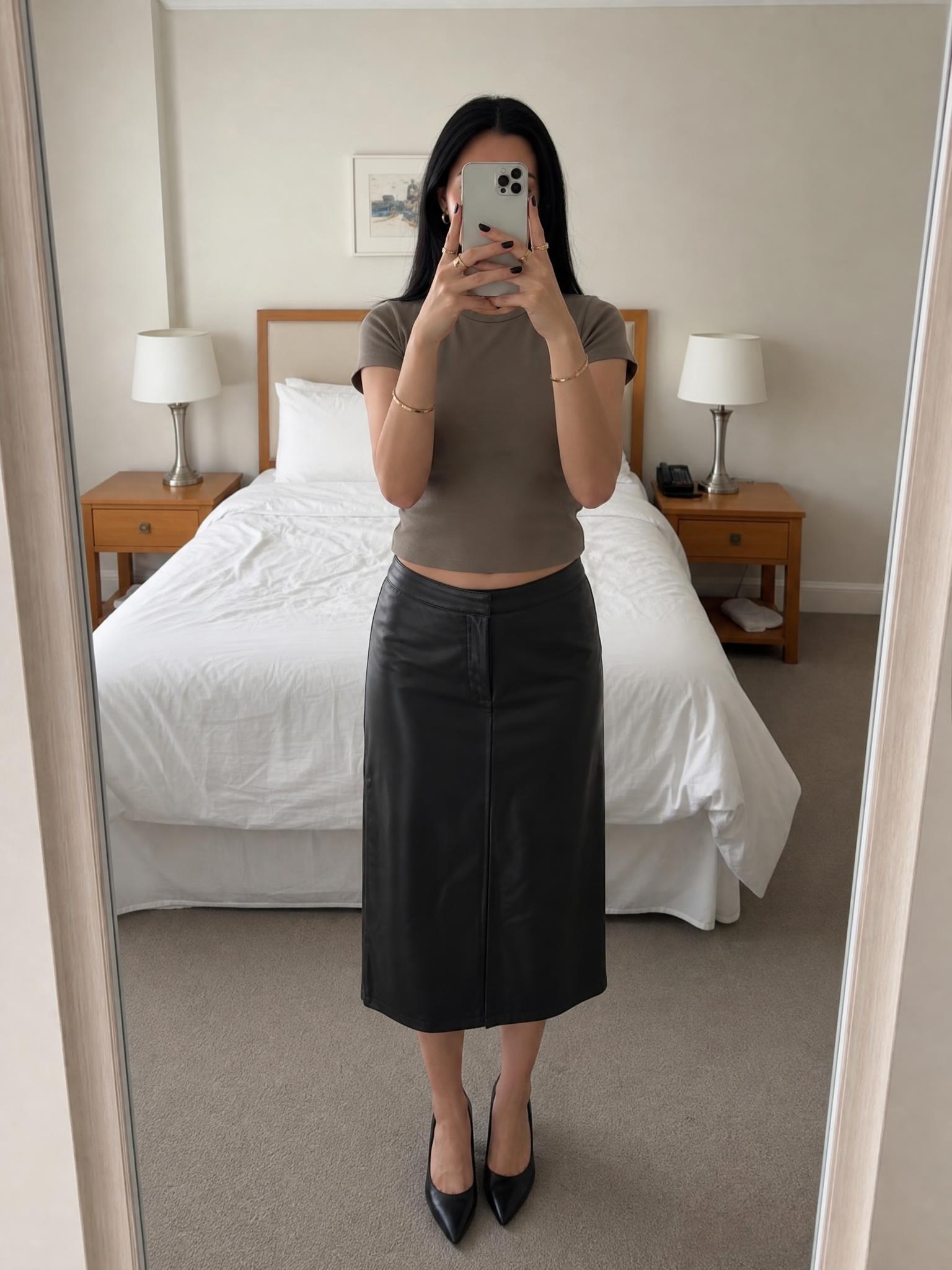 Black Faux Leather Midi Pencil Skirt – Very Good Condition
