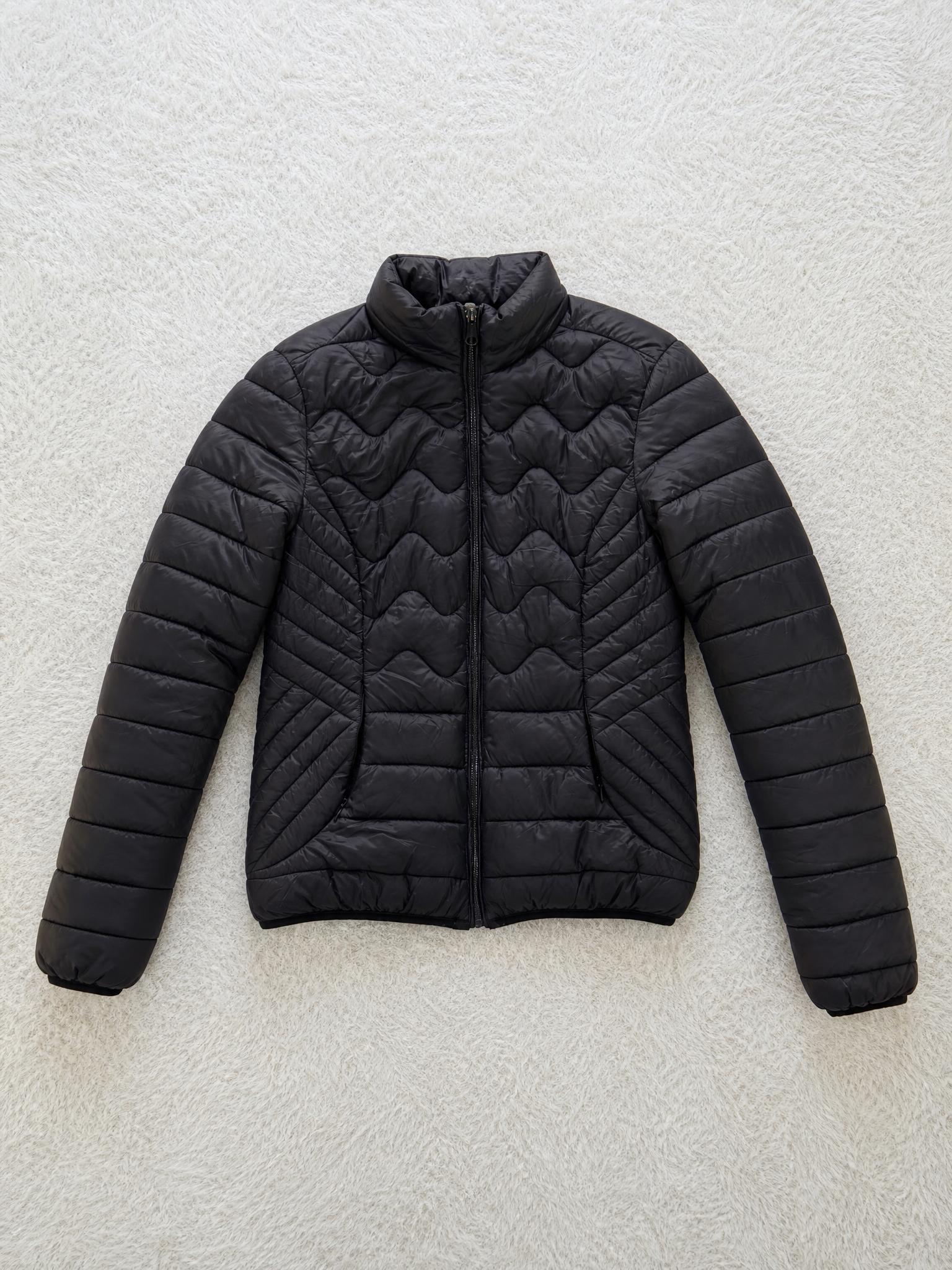 Black Quilted Puffer Jacket with Wavy Stitching – Very Good