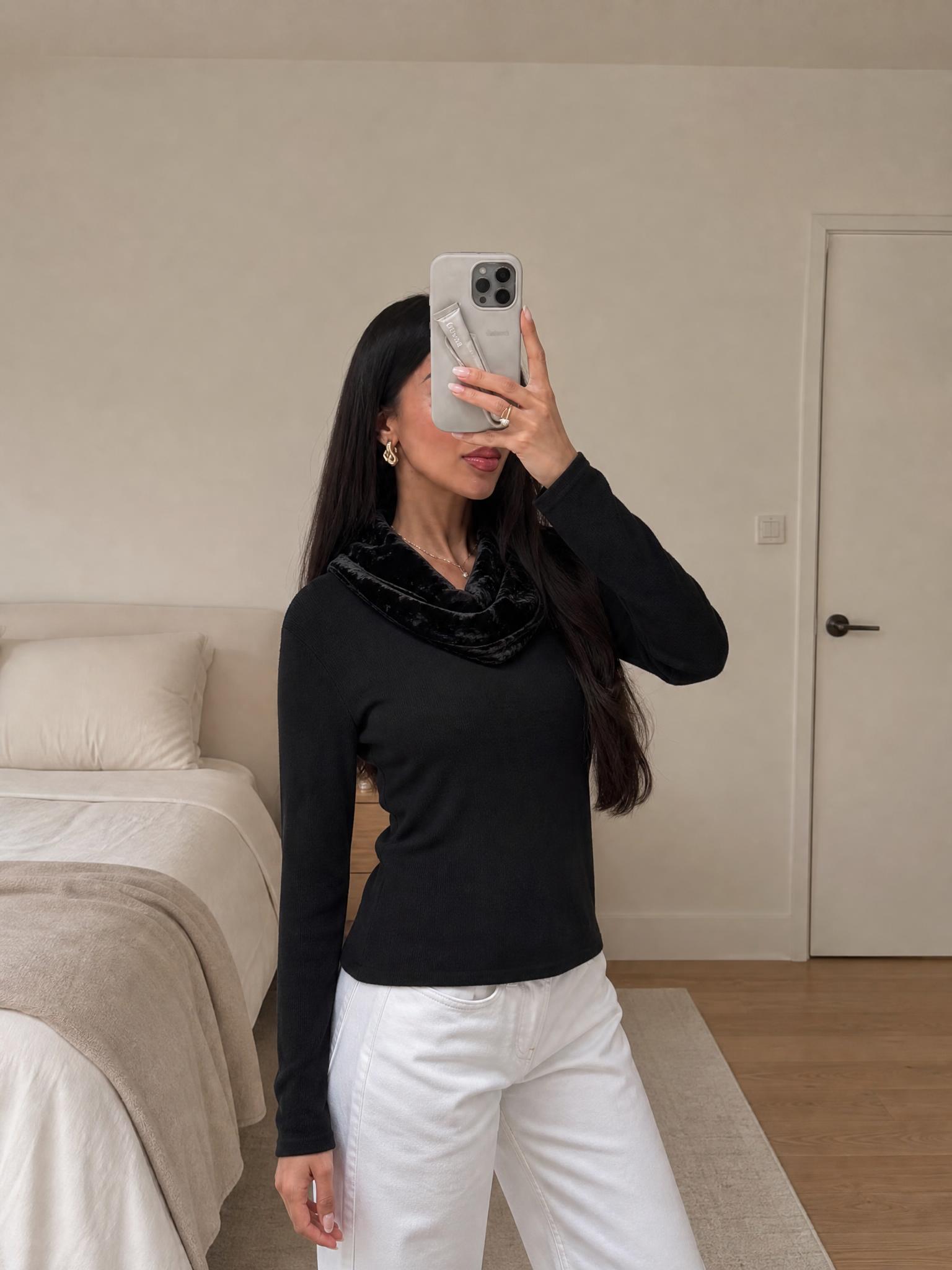 Lauren Ralph Lauren Black Velvet Collar Long Sleeve Top