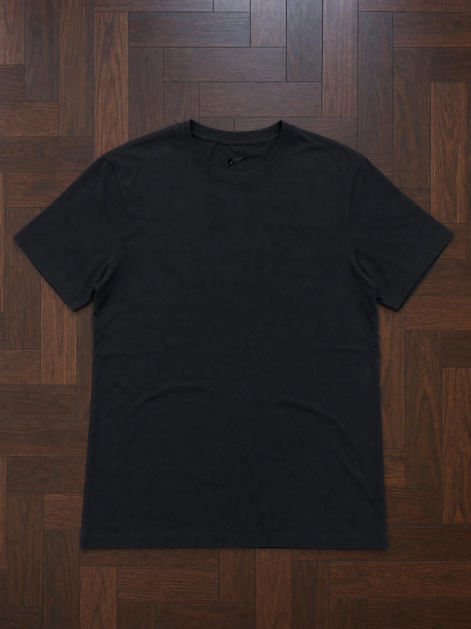 Nike Black Short-Sleeve T-Shirt – Very Good Condition