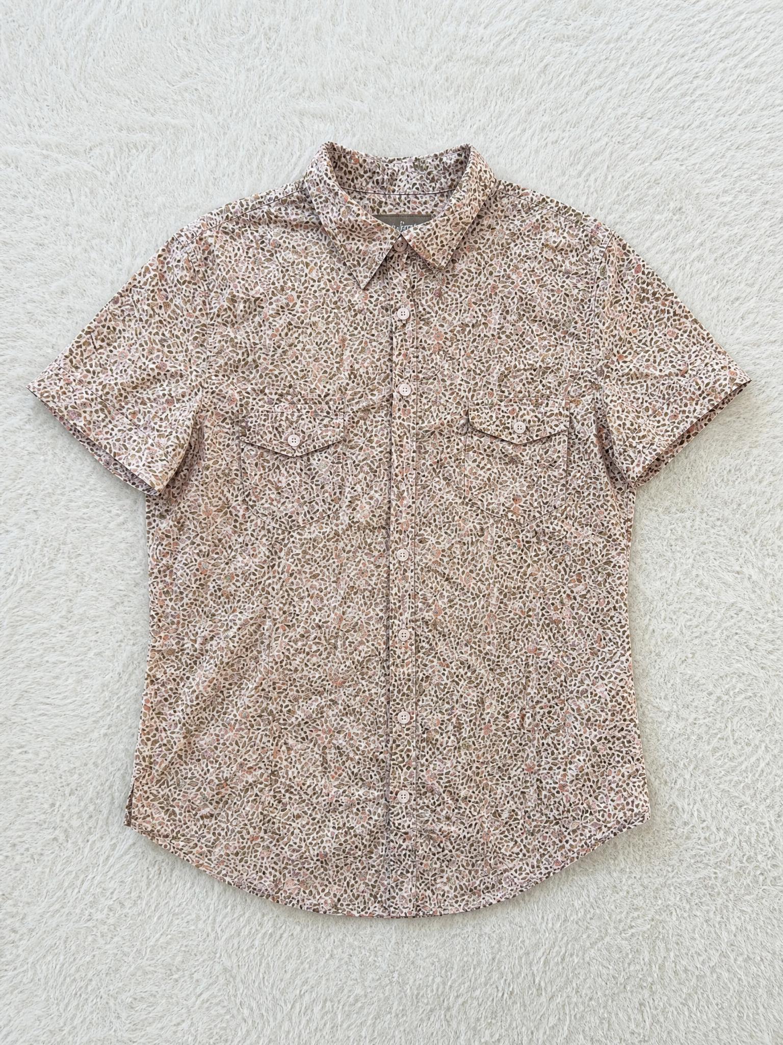 Floral button-up shirt with chest pockets – very good