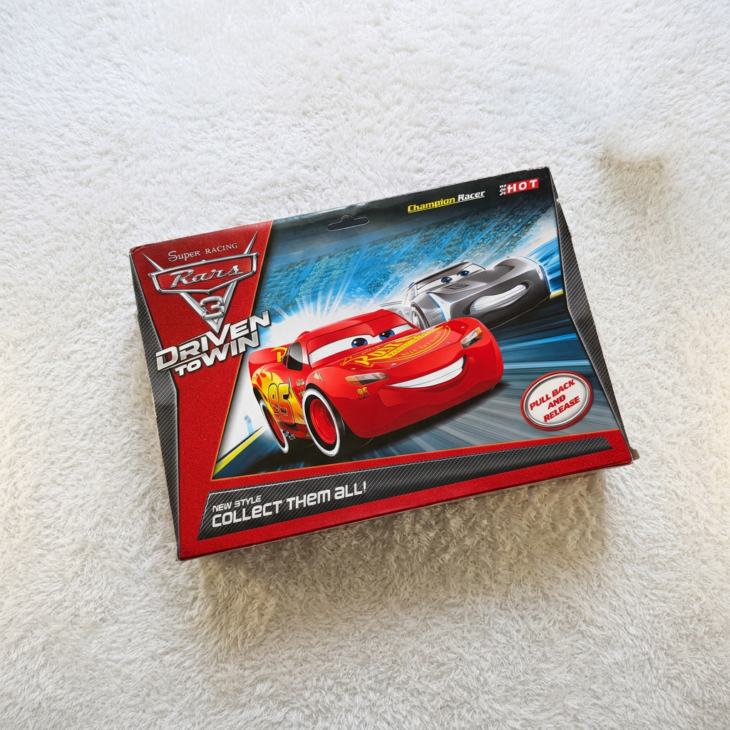 HOT Cars 3 Lightning McQueen Pull-Back Racing Car