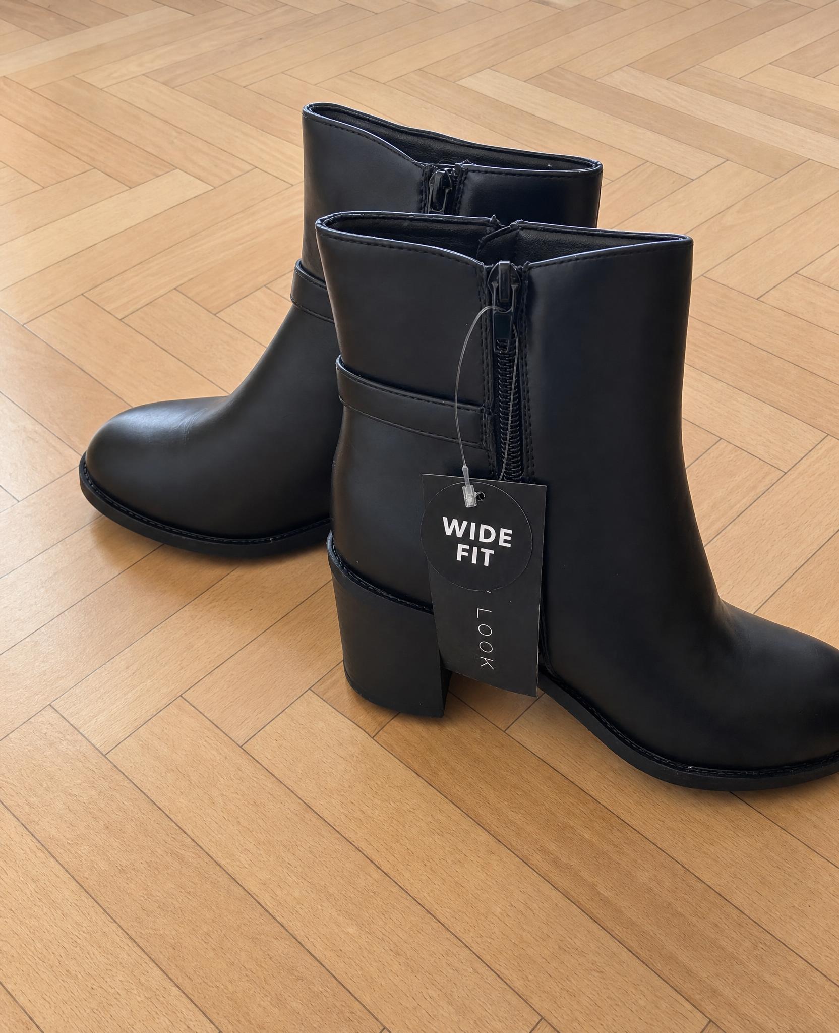 LOOK Black Wide Fit Ankle Boots with Chunky Heel New