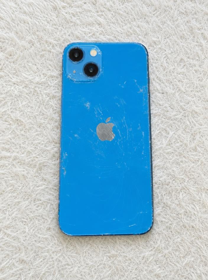 Apple iPhone Blue Dual Camera Smartphone – Scratched Back