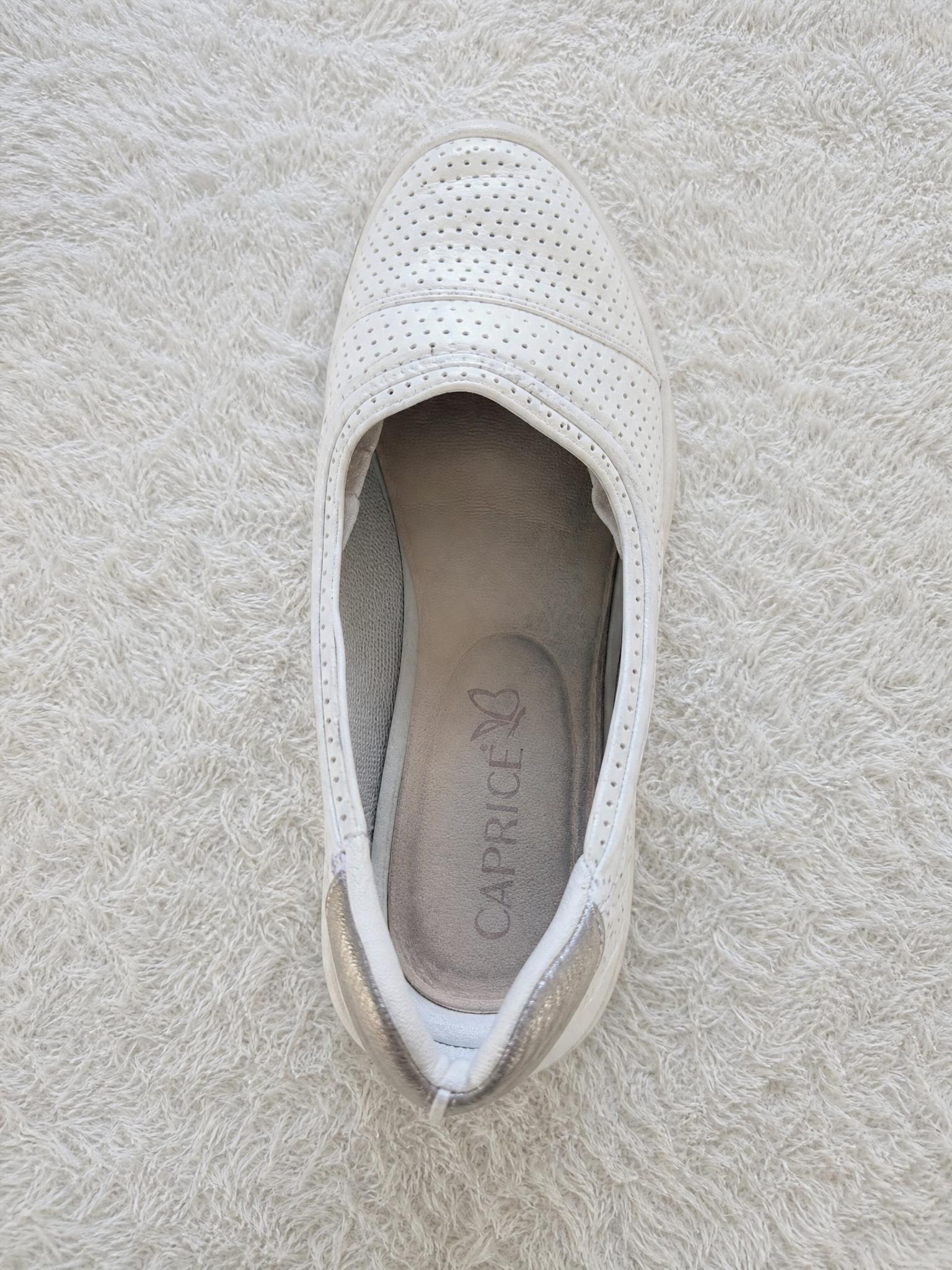Caprice White Perforated Strappy Sandals – Good Condition
