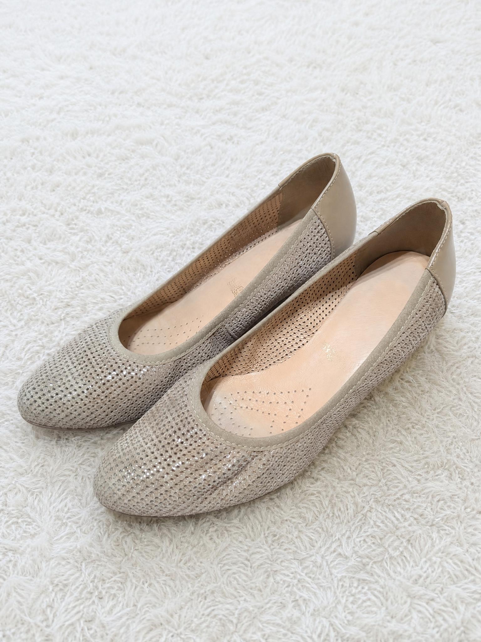 Taupe Sparkly Perforated Ballet Flats - Very Good