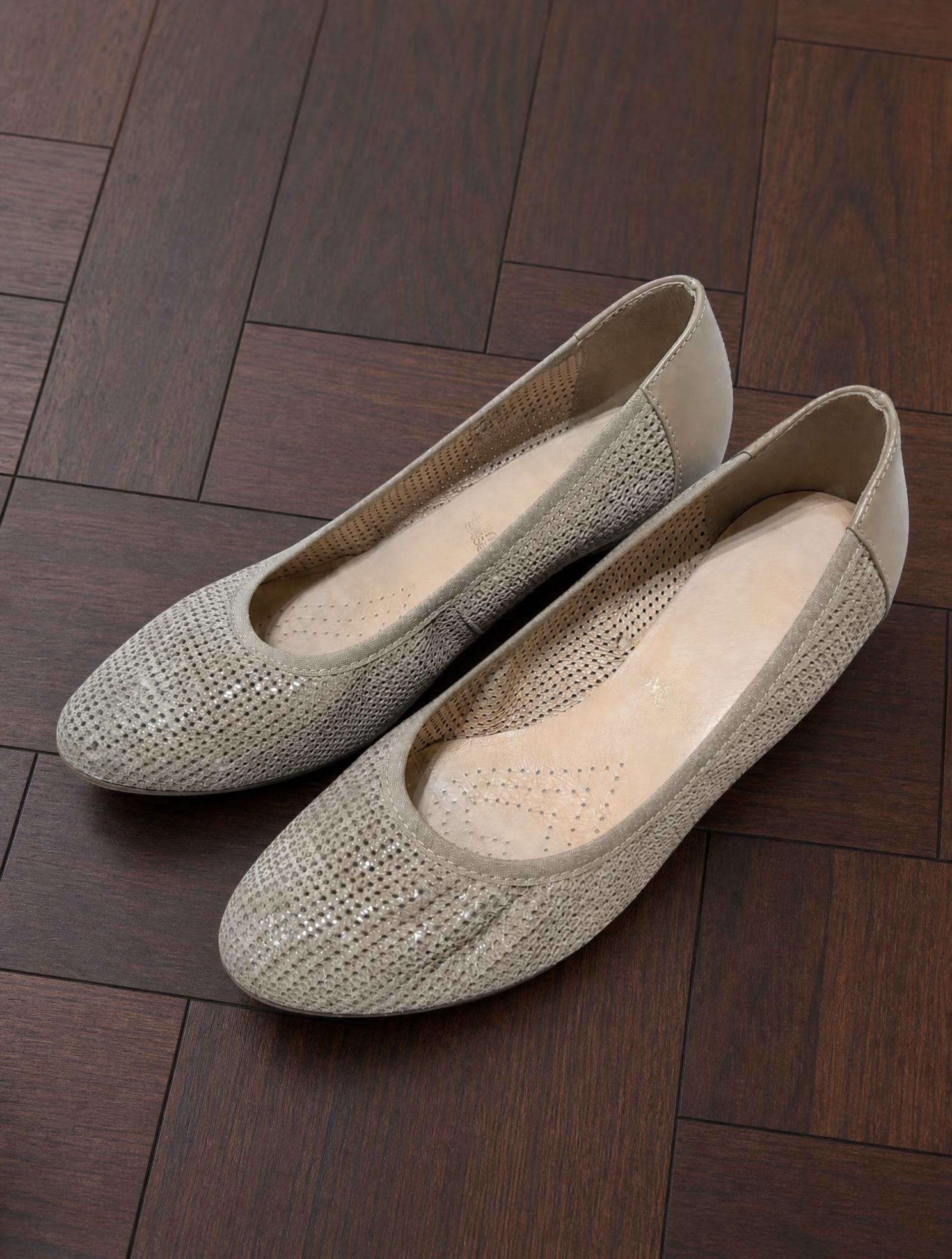 Taupe Beige Perforated Ballet Flats – Very Good Condition