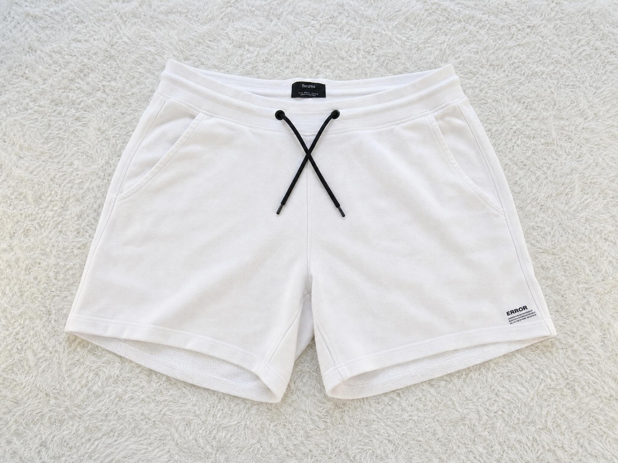 Bershka off-white drawstring shorts – very good condition