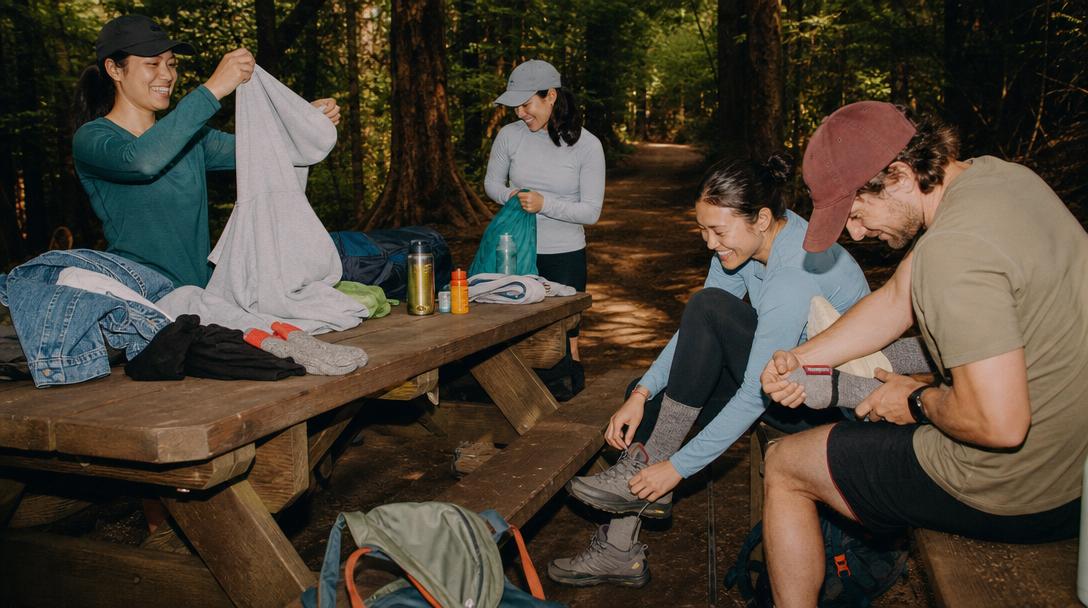 Clothing items to avoid when hiking for beginners