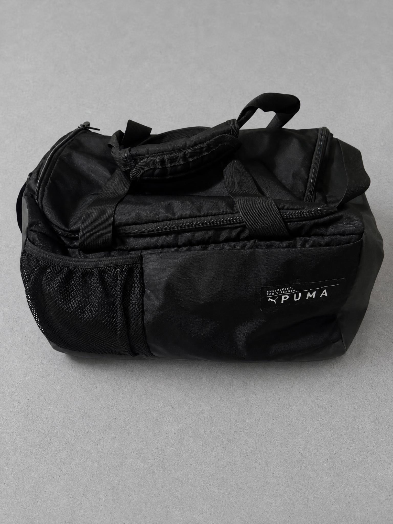 Puma Black Sports Duffel Gym Bag with Mesh Pocket – Very Good