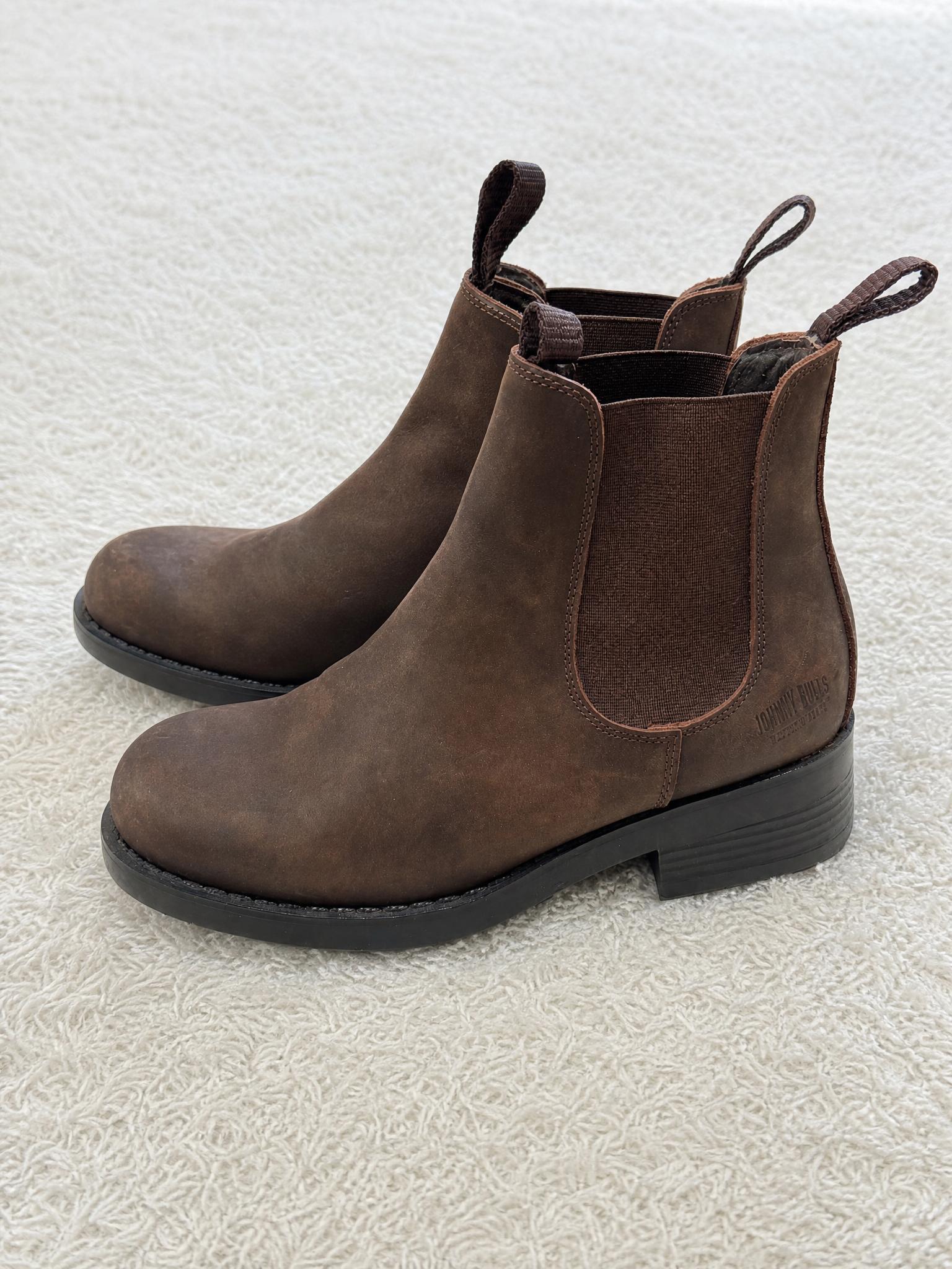Johnny Bulls Brown Leather Chelsea Boots - Very Good