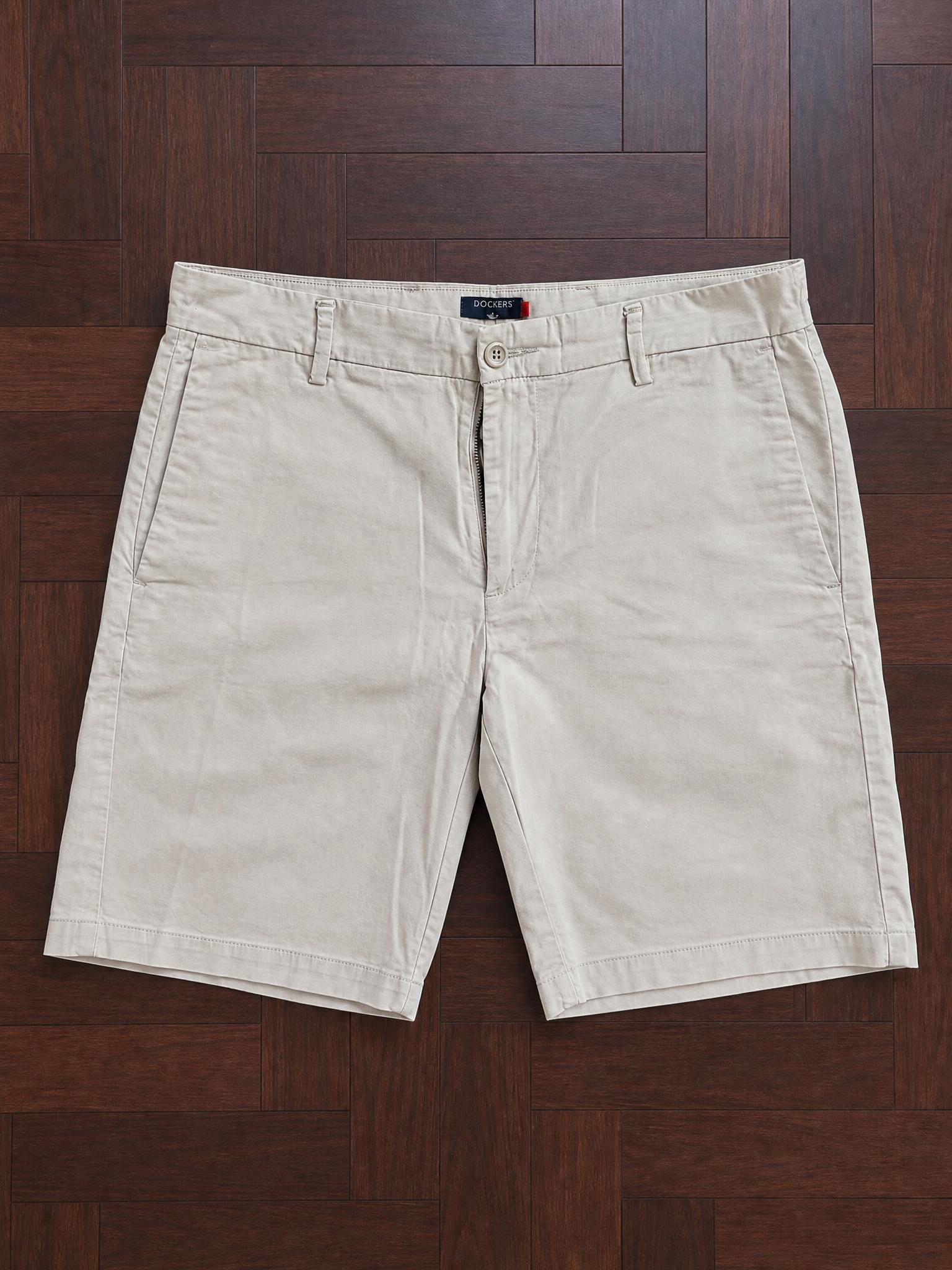 Dockers Beige Chino Shorts – Classic Knee-Length Fit