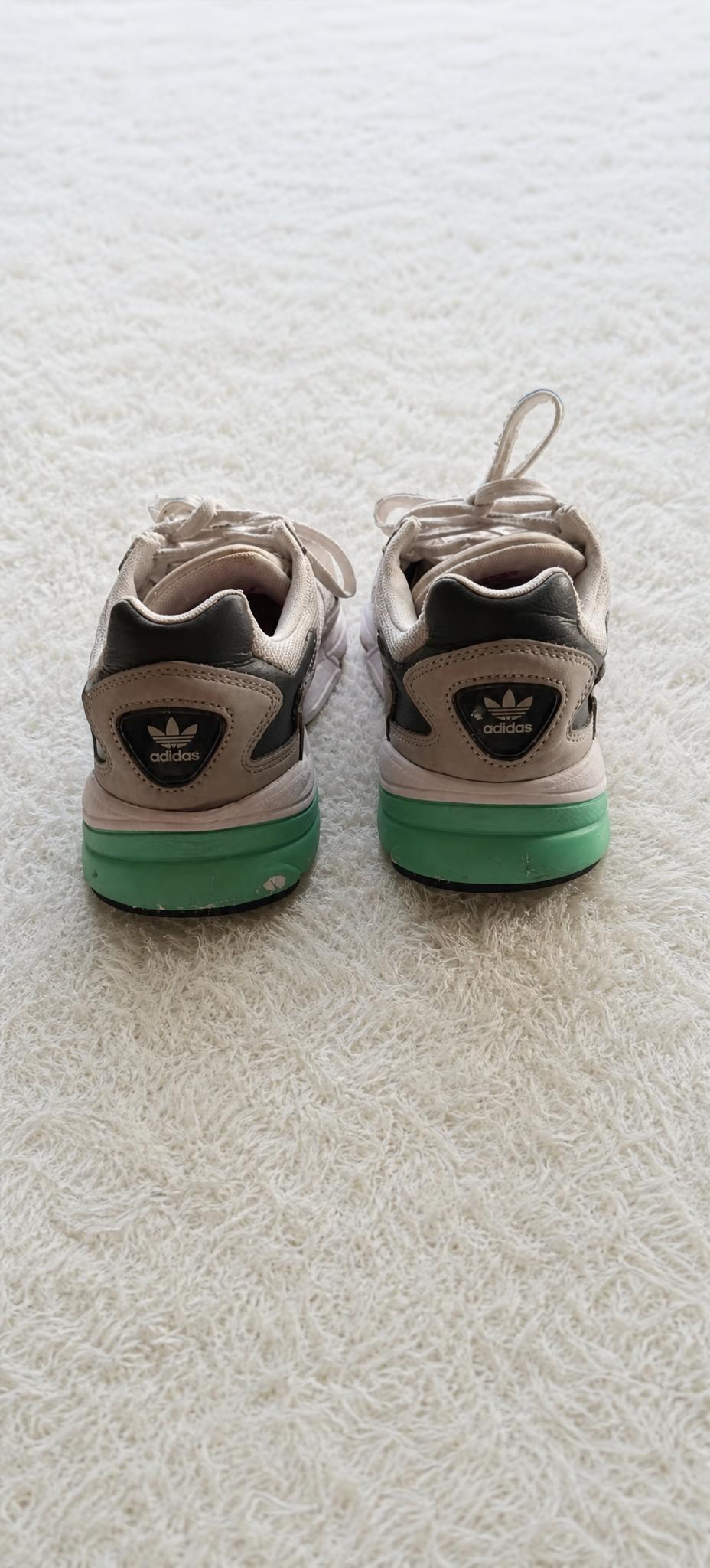 adidas retro low-top trainers white grey black green