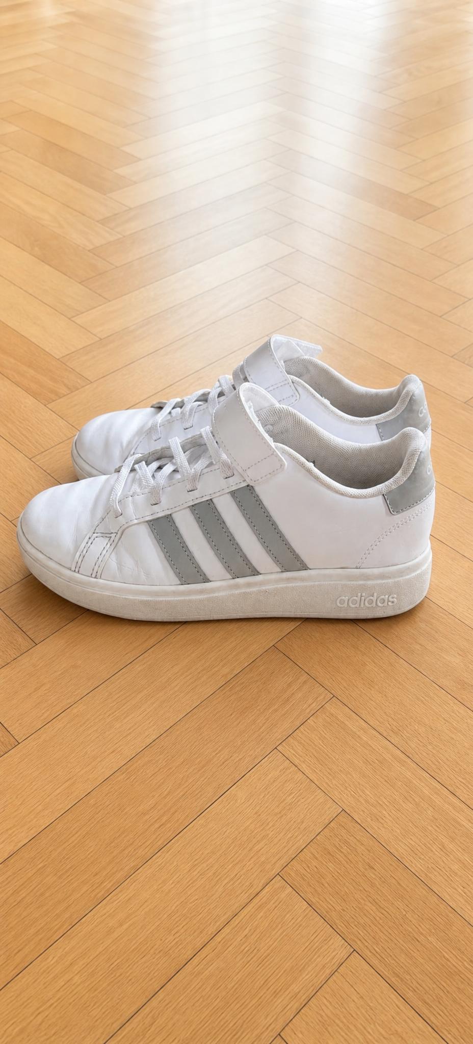 adidas White Court Trainers – Classic 3-Stripes, Very Good