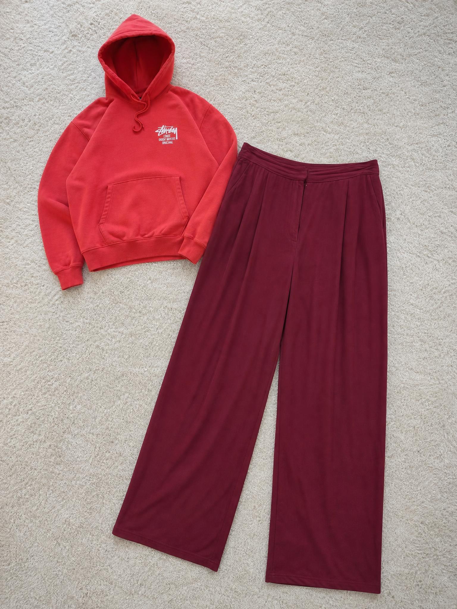 Burgundy high-waisted wide-leg trousers with elastic waist