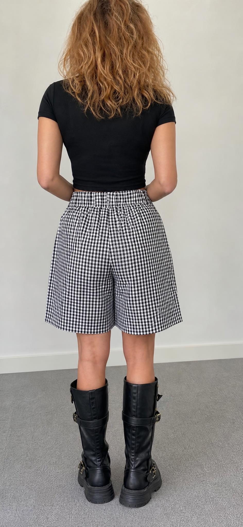 StreetHx Gingham High-Waisted Bermuda Shorts – Very Good