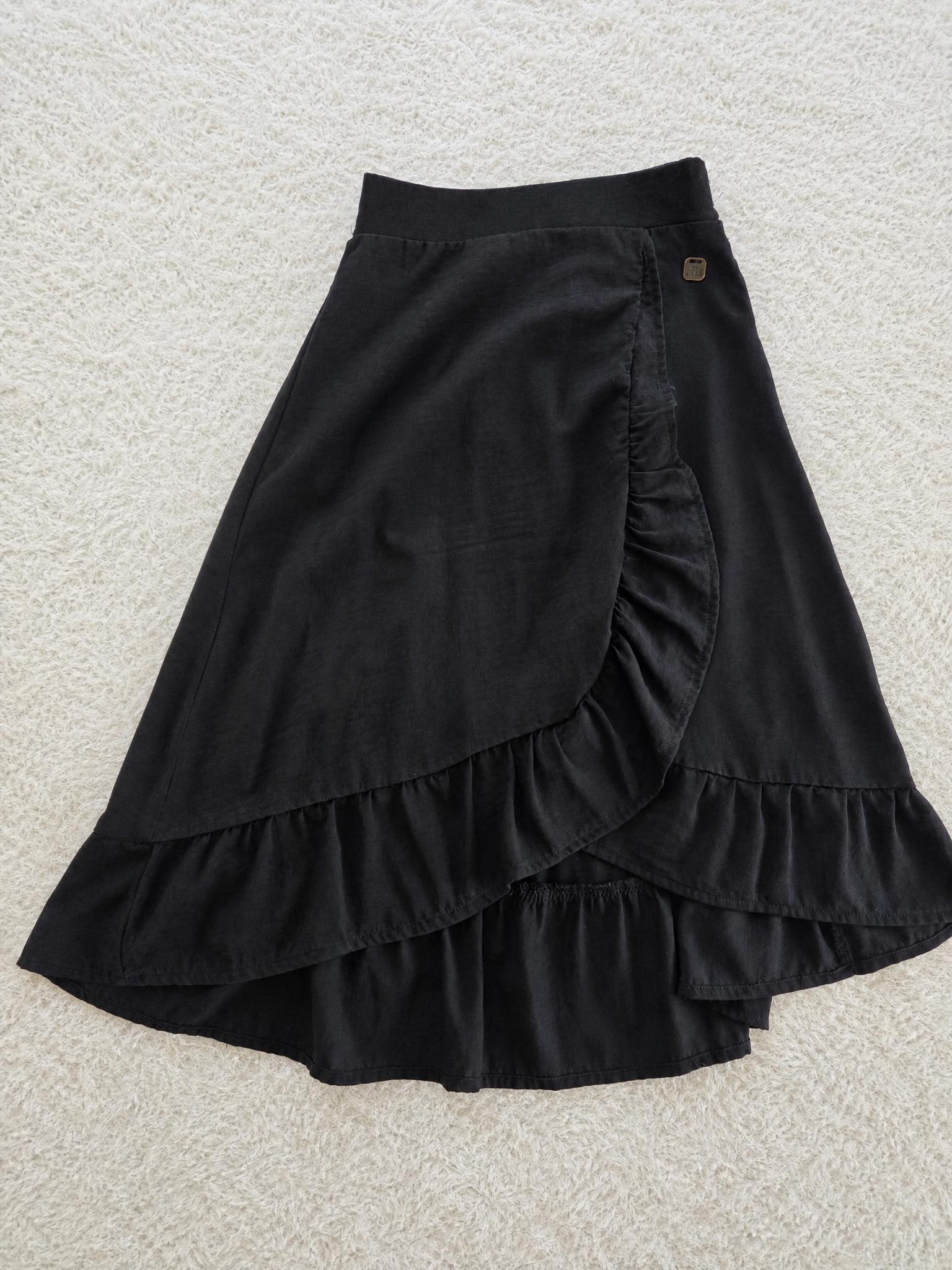 Black Tiered Wrap-Style Midi Skirt with Ruffle Hem
