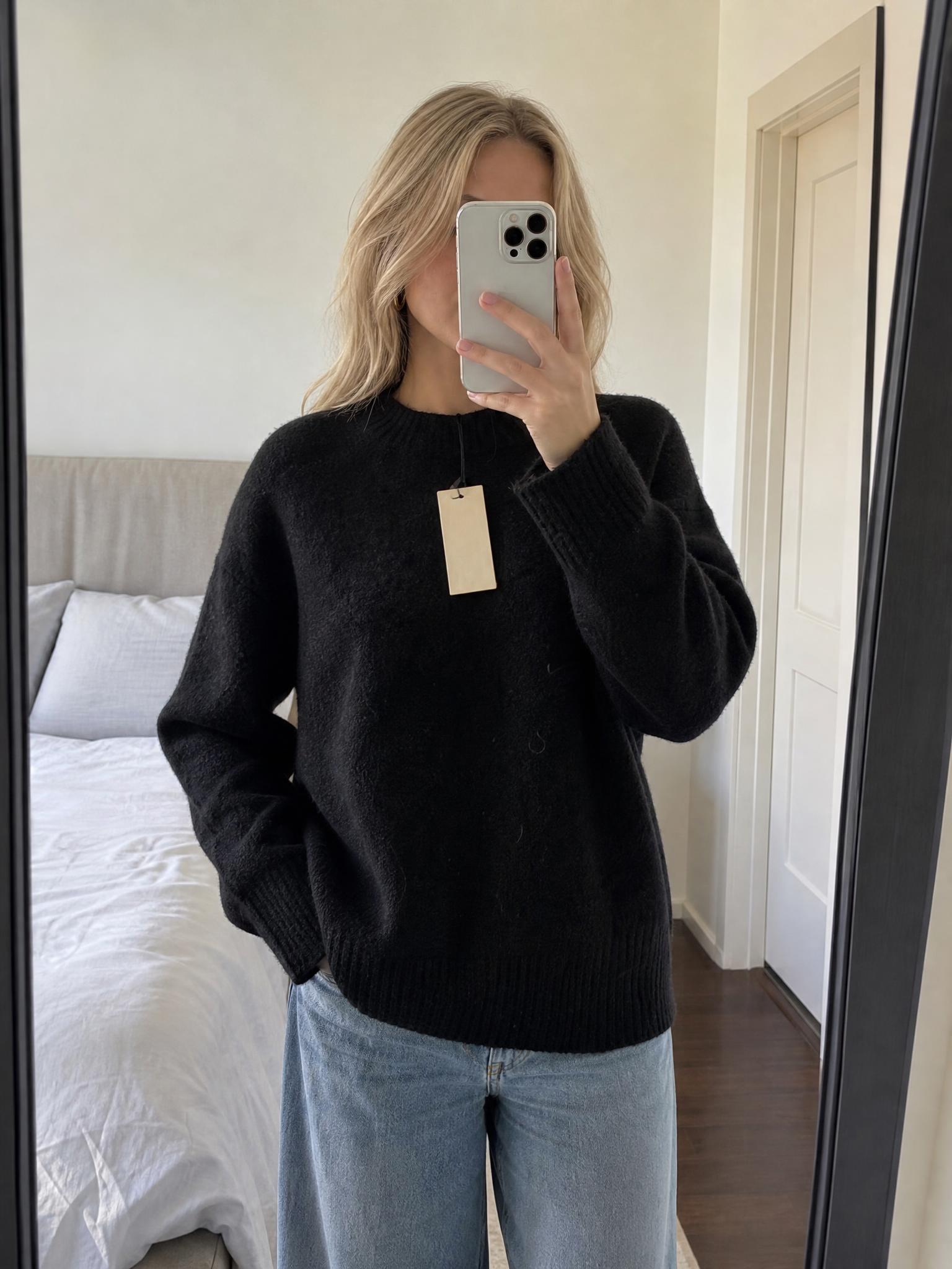 Selected Femme Black Fuzzy Knit Jumper – New With Tags
