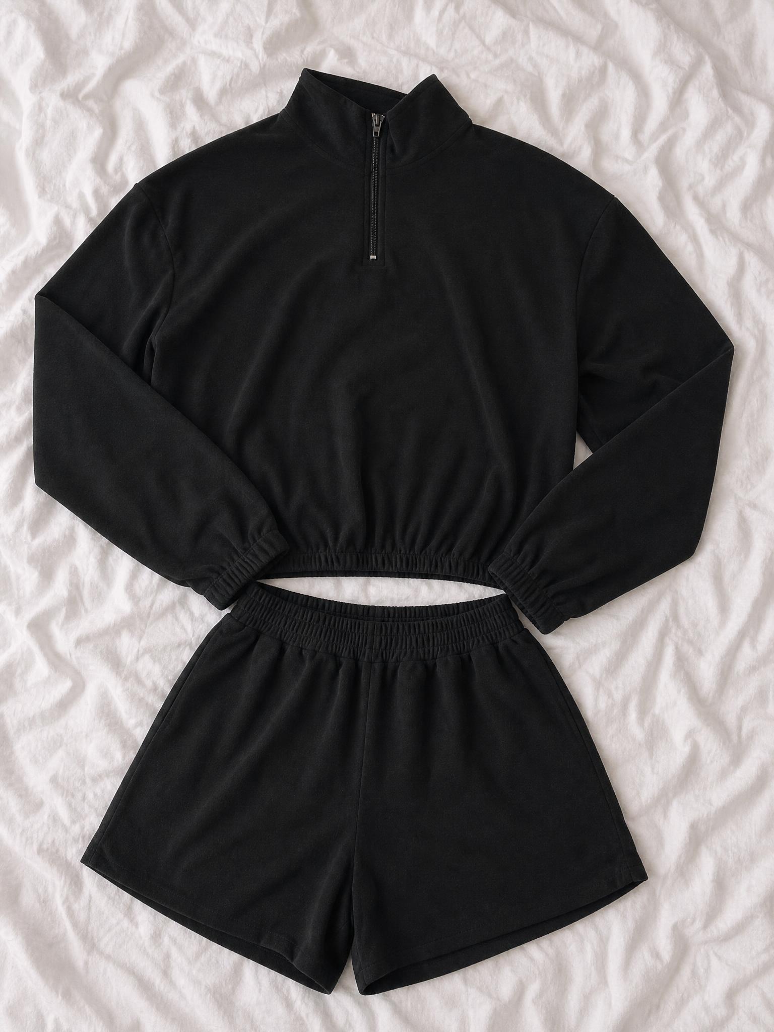 Black Quarter-Zip Activewear Set with Shorts – Very Good