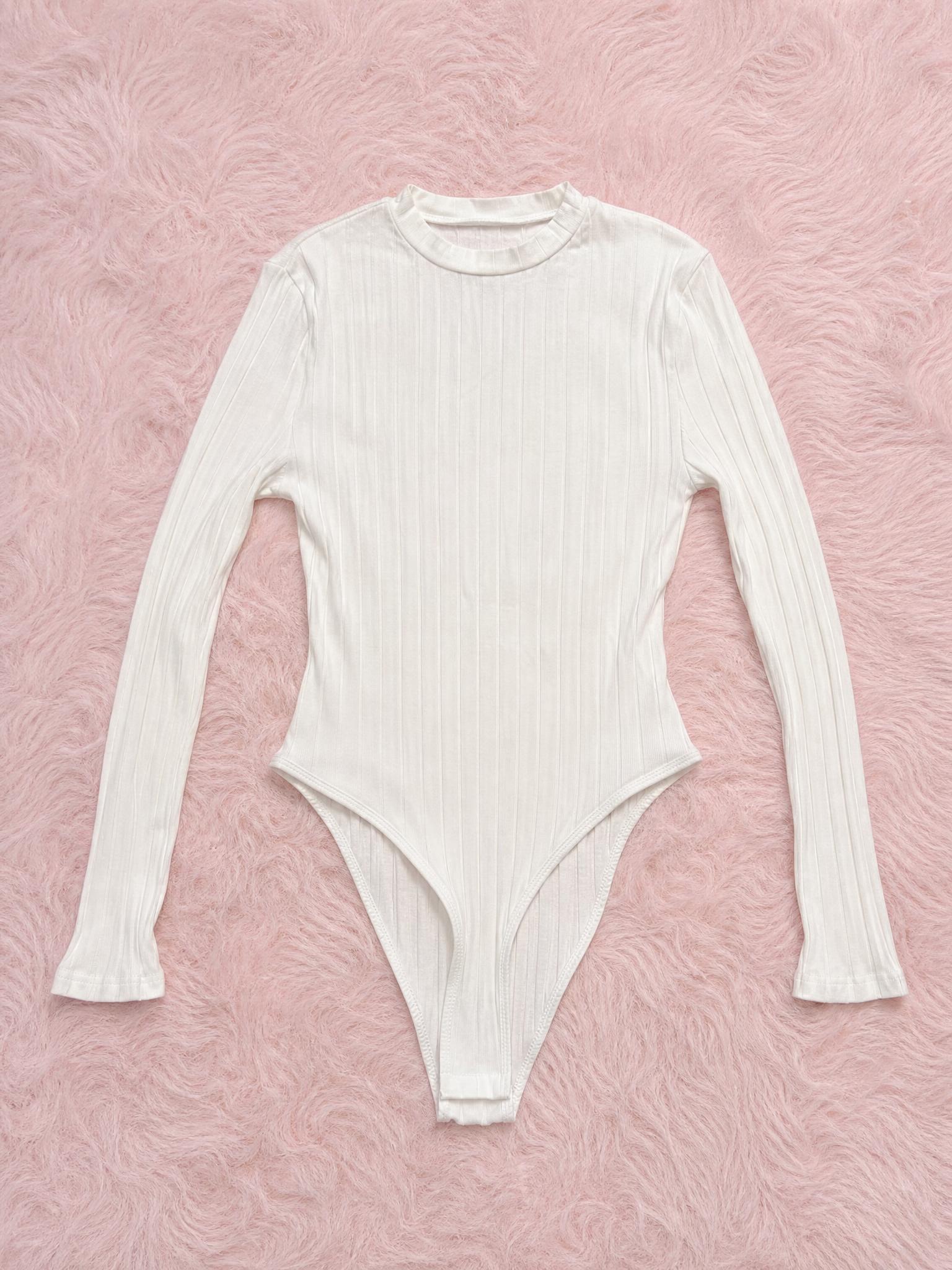White Ribbed Long Sleeve Bodysuit Size L – Very Good