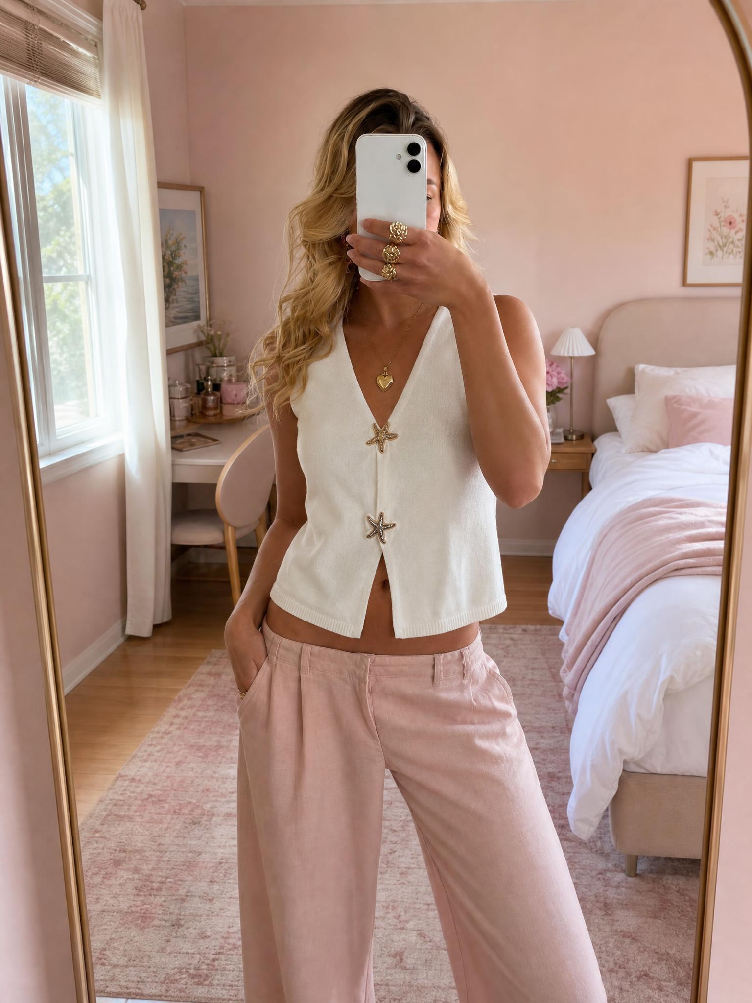 Ivory Starfish Button-Front Knitted Vest – Very Good