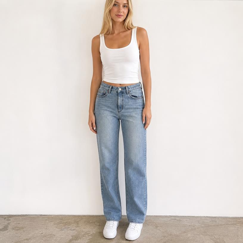 Light Blue High-Rise Straight-Leg Jeans – Very Good
