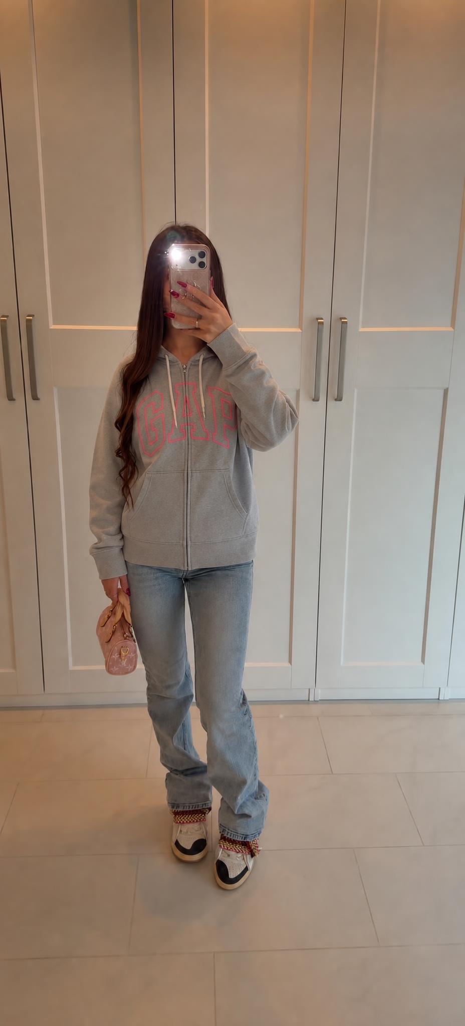 GAP Grey Zip-Up Hoodie with Pink Logo – Very Good