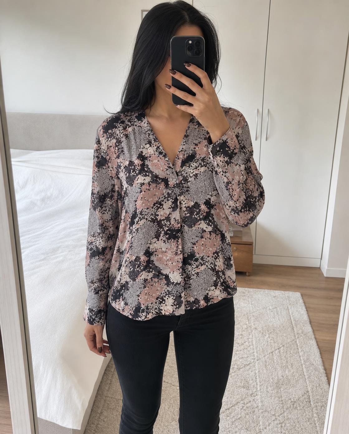 By Malene Birger Printed V-Neck Blouse