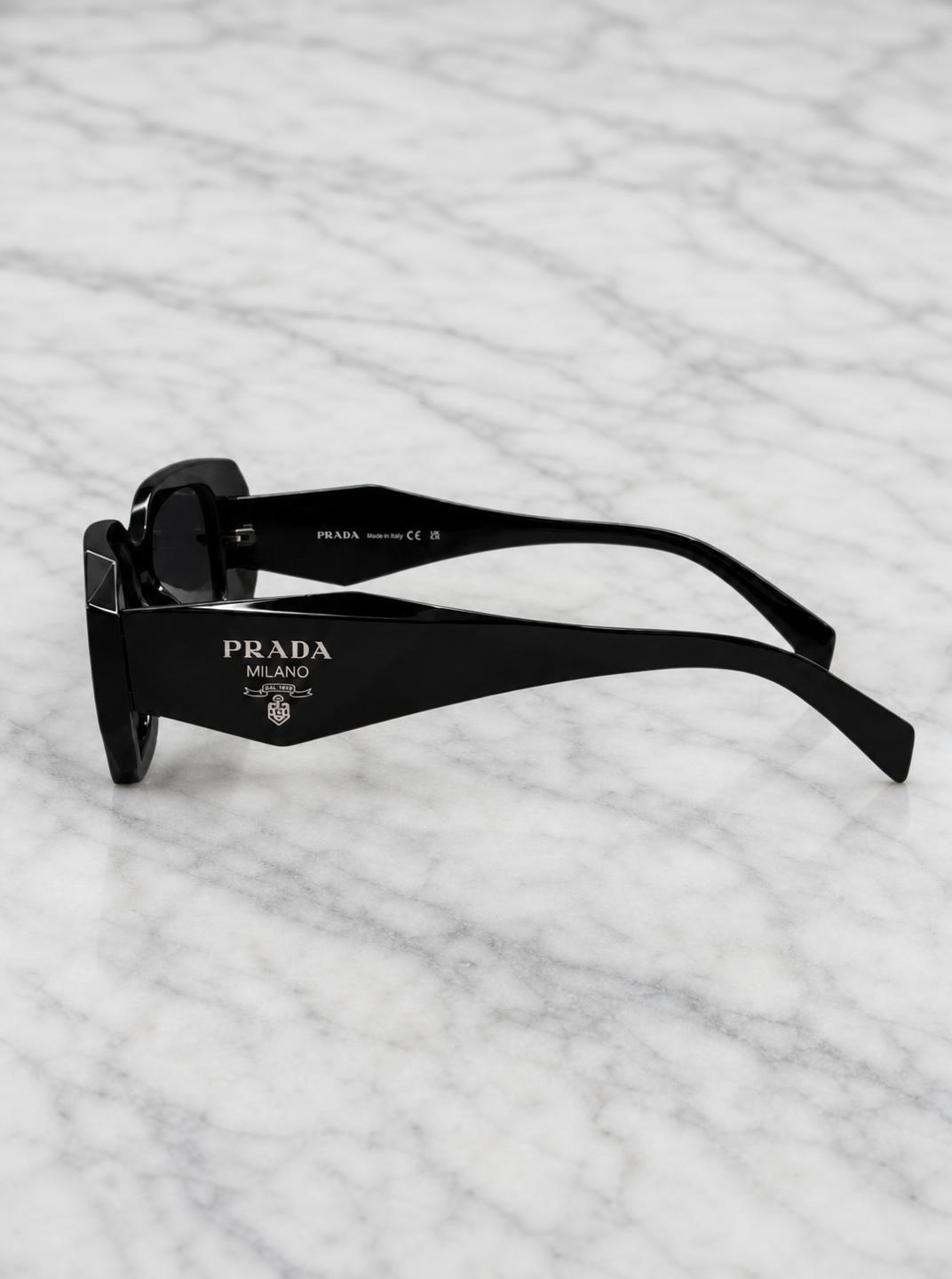 Prada Milano Black Chunky Rectangular Sunglasses – Very Good