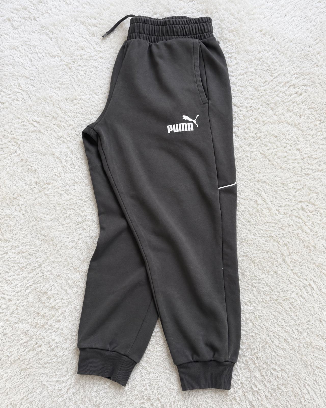 Puma black tapered jogger tracksuit bottoms – very good condition