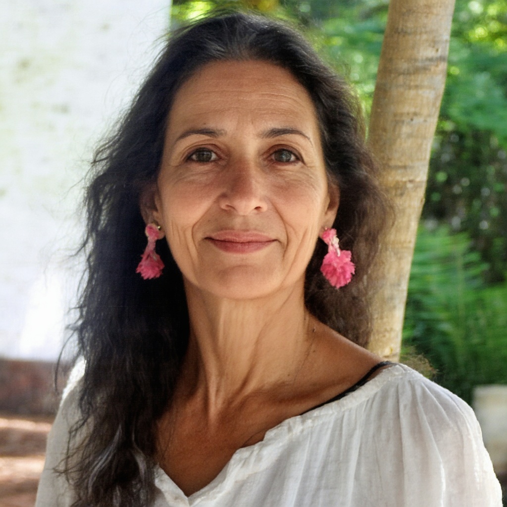 y-una-mujer-en-la-foto-adjunta-wk1d7dks4w